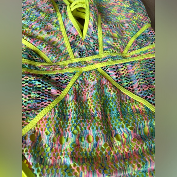 BECCA | Women’s Crochet One Piece Swimsuit Neon Yellow Pink Blue Green Size L - Picture 4 of 6
